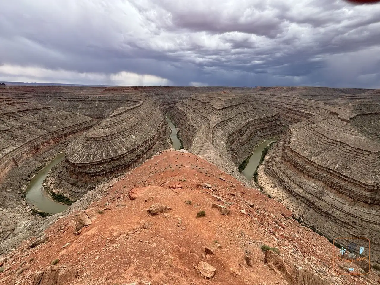 Les méandres de la rivière San Juan à Goosenecks State Park