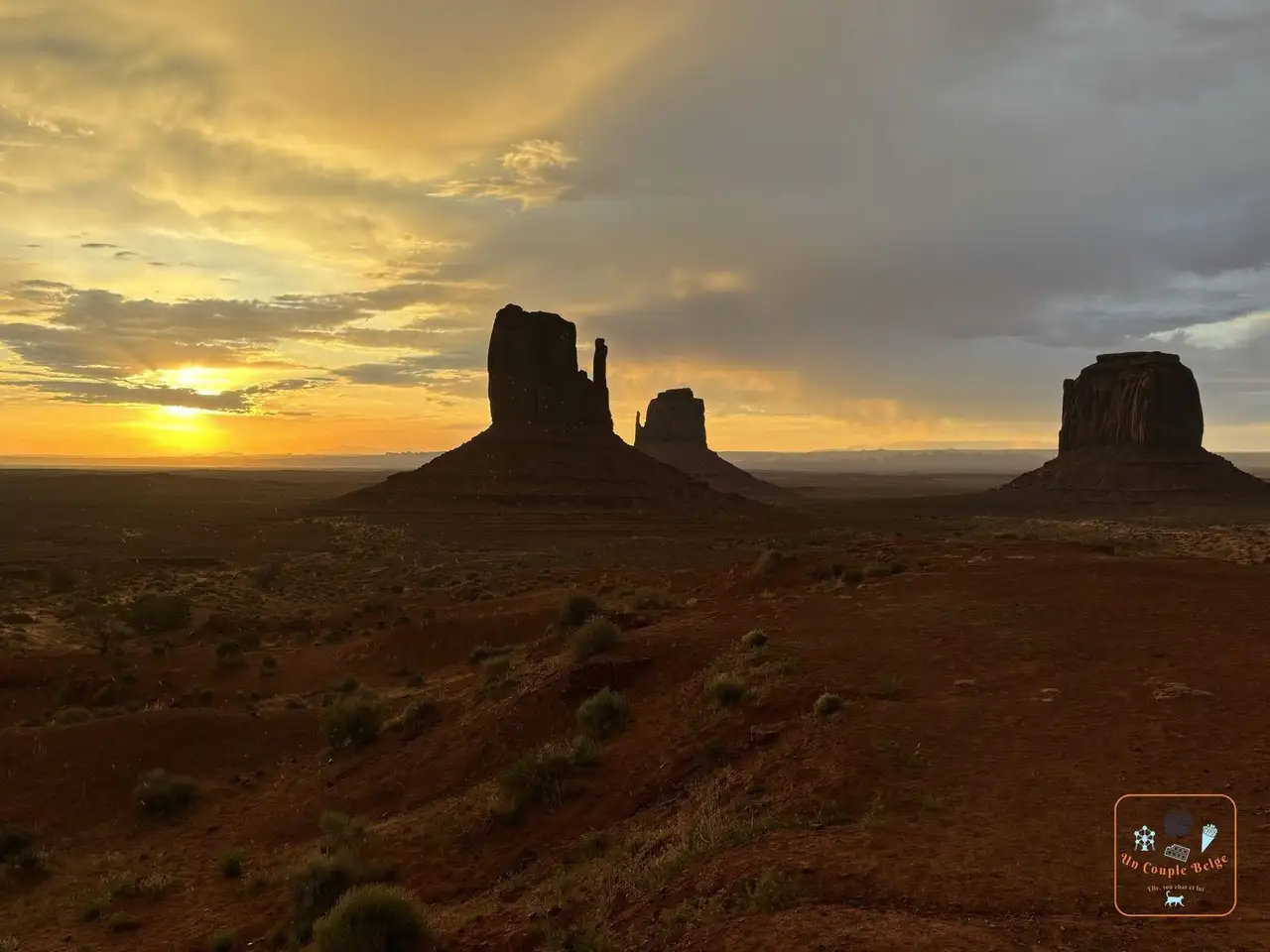 West Mitten, East Mitten et Merrick Butte au lever du jour