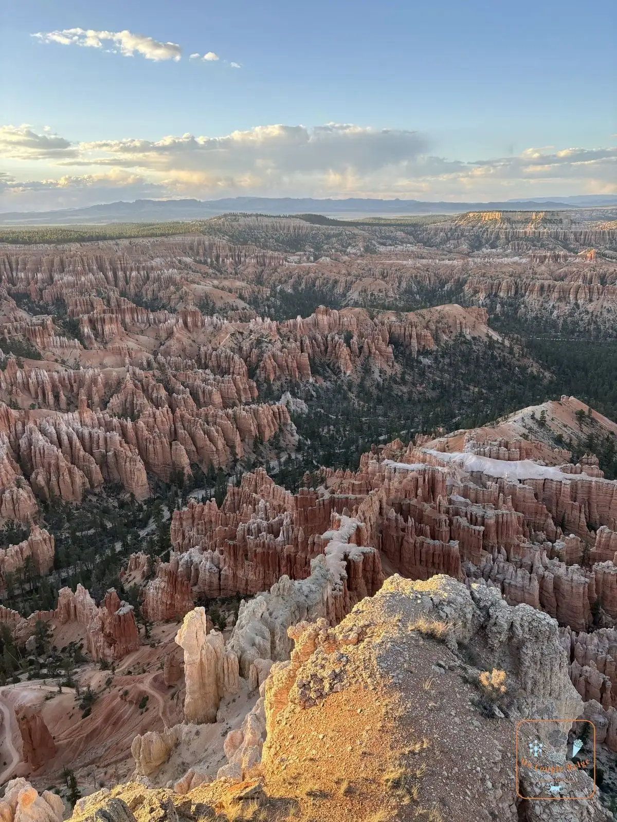 La lumière dorée du soir sur les hoodoos