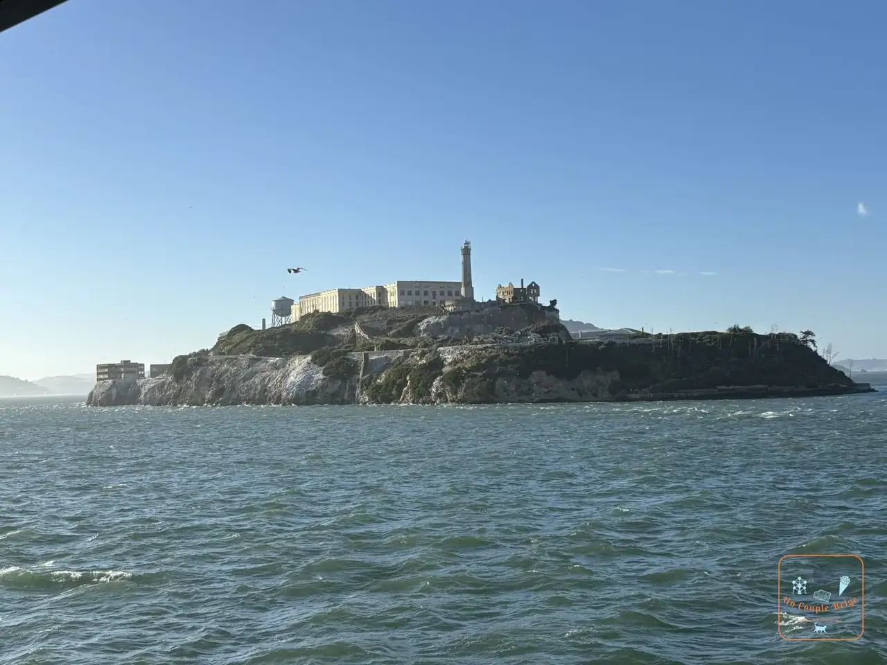 L'île d'Alcatraz et son phare vue depuis le ferry