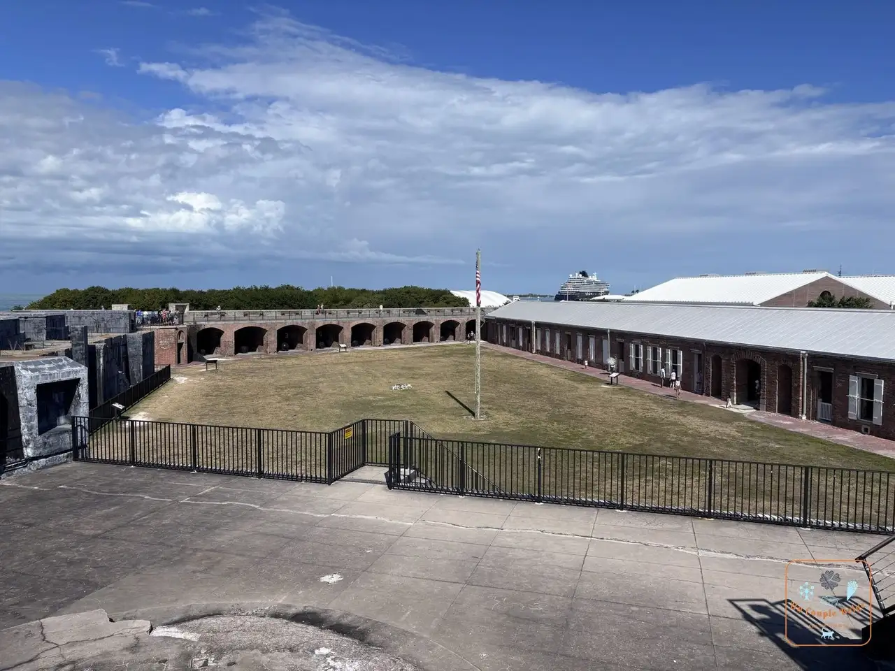 Le fort Zachary Taylor vu depuis les remparts