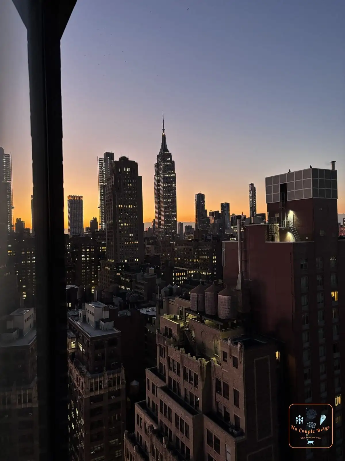 Lever de soleil sur l'Empire State Building depuis notre hôtel