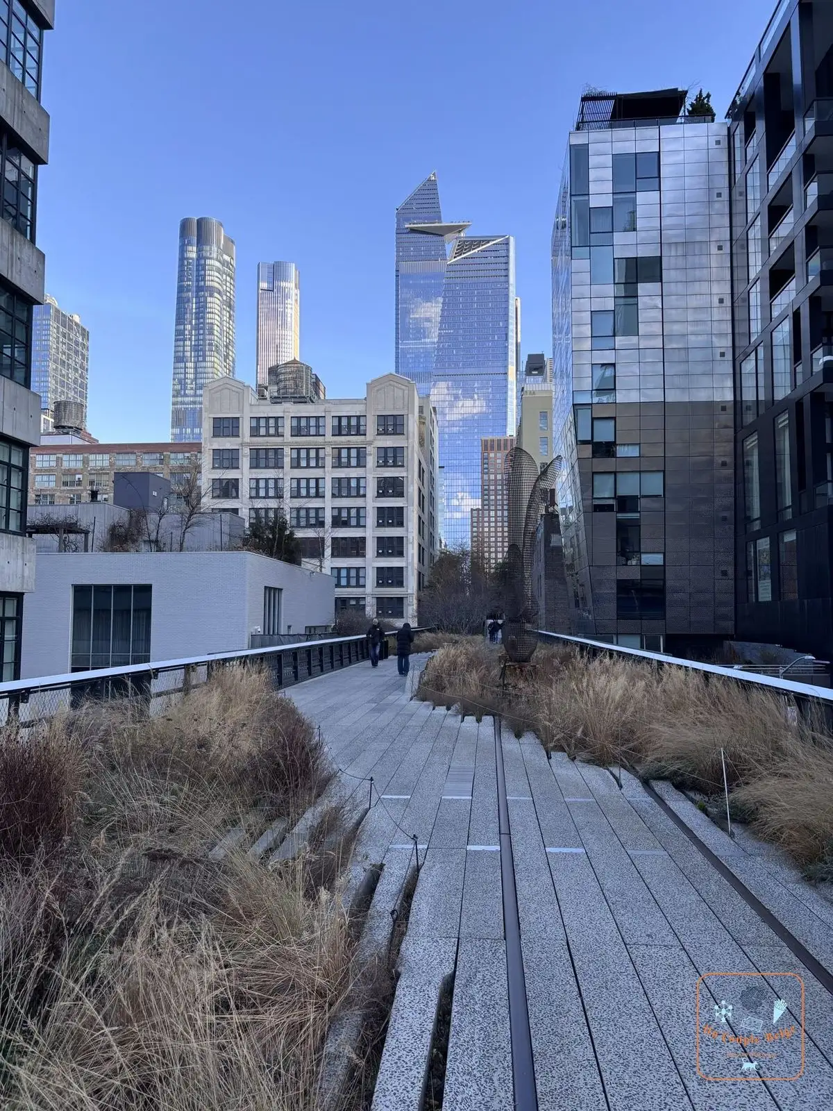 La High Line, avec les tours de Hudson Yards au fond