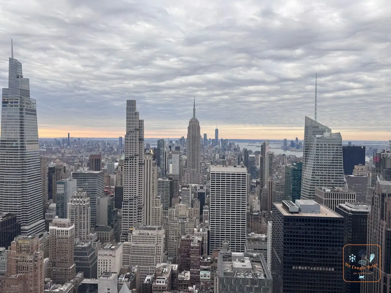 Vue sur Midtown et l'Empire State Building depuis Top of the Rock